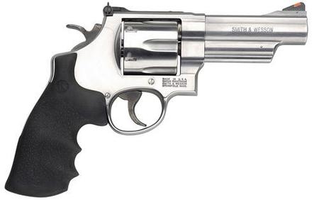 SMITH & WESSON MODEL 629 STAINLESS FINISH 4
