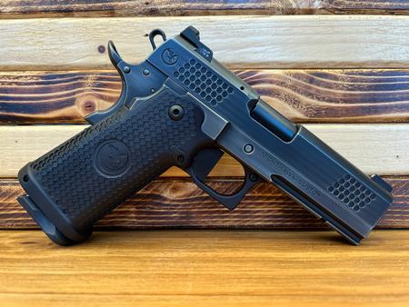 NIGHTHAWK 1911 TRS IOS COMMANDER (DOUBLE STACK) SMOKED NITRIDE 4.25